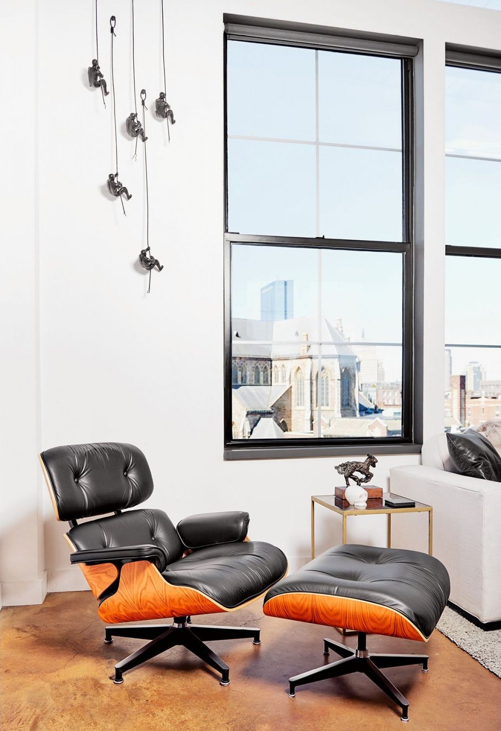 Кресло EAMES LOUNGE CHAIR и оттоманка EAMES LOUNGE CHAIR чёрные Кресло EAMES LOUNGE CHAIR и оттоманка EAMES LOUNGE CHAIR чёрные